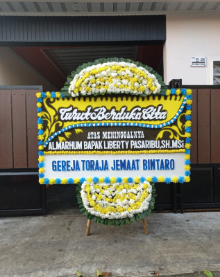 Papan Bunga Duka di Perapen
